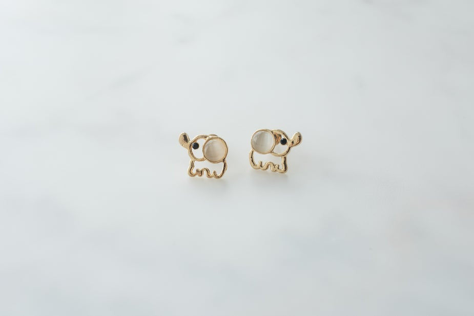 Gold Elephant Earrings - kich-9563